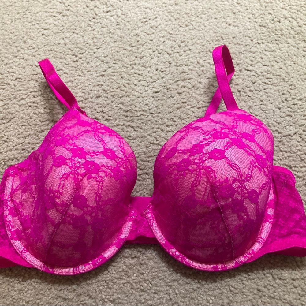 Victoria's Secret Fuchsia Lace Bra